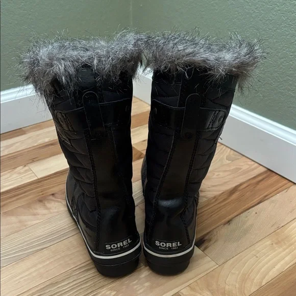 Sorel Tofino Black Fur Lined Boot Size 7 - Picture 8 of 8